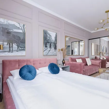 Starowislna Elegant With Air Conditioning Kazimierz Cracow By Renters Prestige شقة كراكوفيا