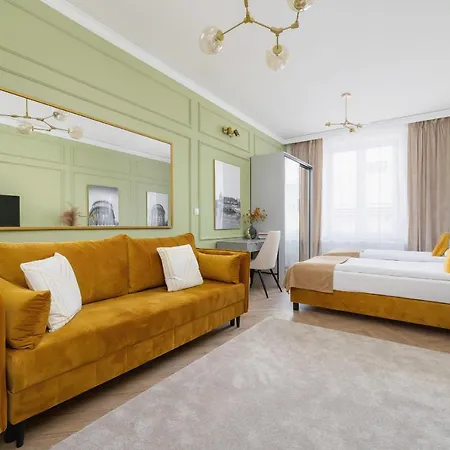 Starowislna Elegant With Air Conditioning Kazimierz Cracow By Renters Prestige شقة