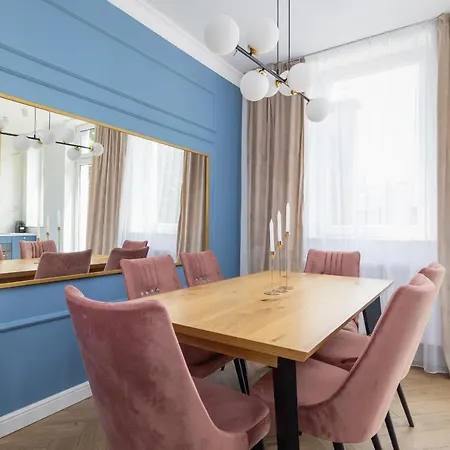 Starowislna Elegant With Air Conditioning Kazimierz Cracow By Renters Prestige شقة كراكوفيا